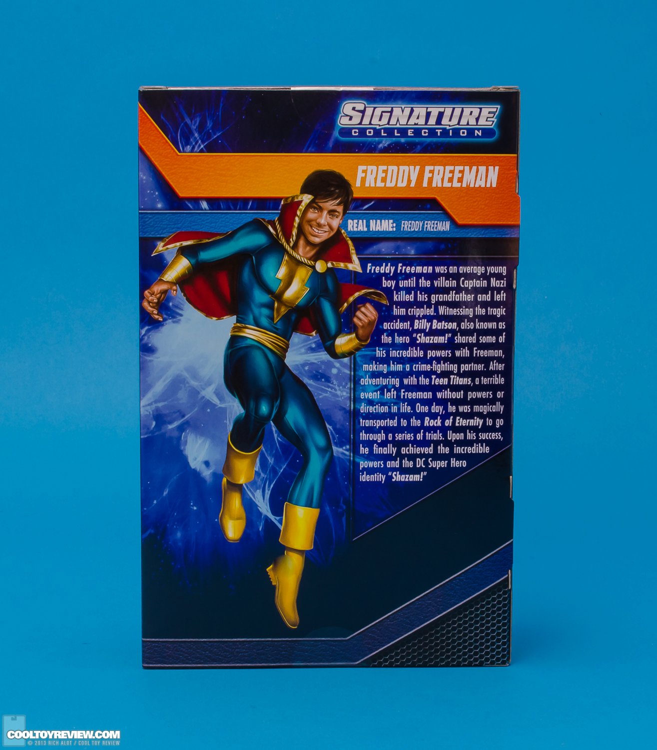Mattel-DC-Signature-Freddy-Freeman-18.jpg