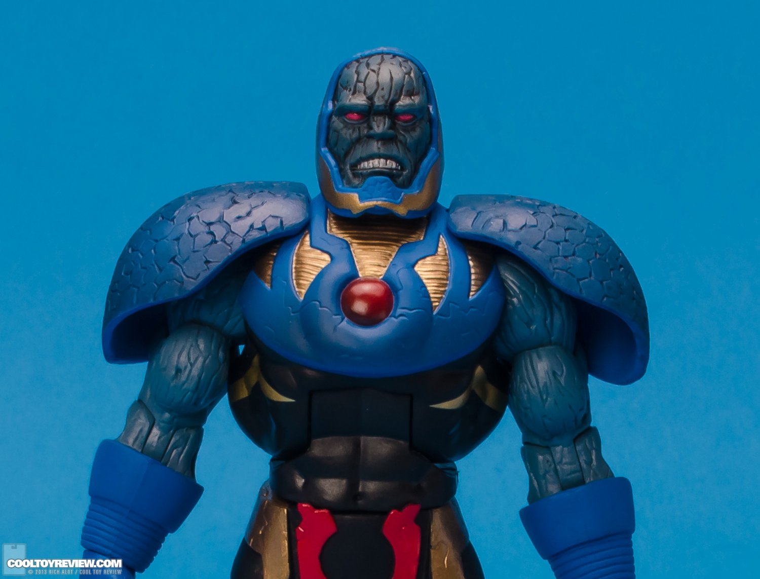Mattel-DC-Unlimited-New-52-Darkseid-05.jpg
