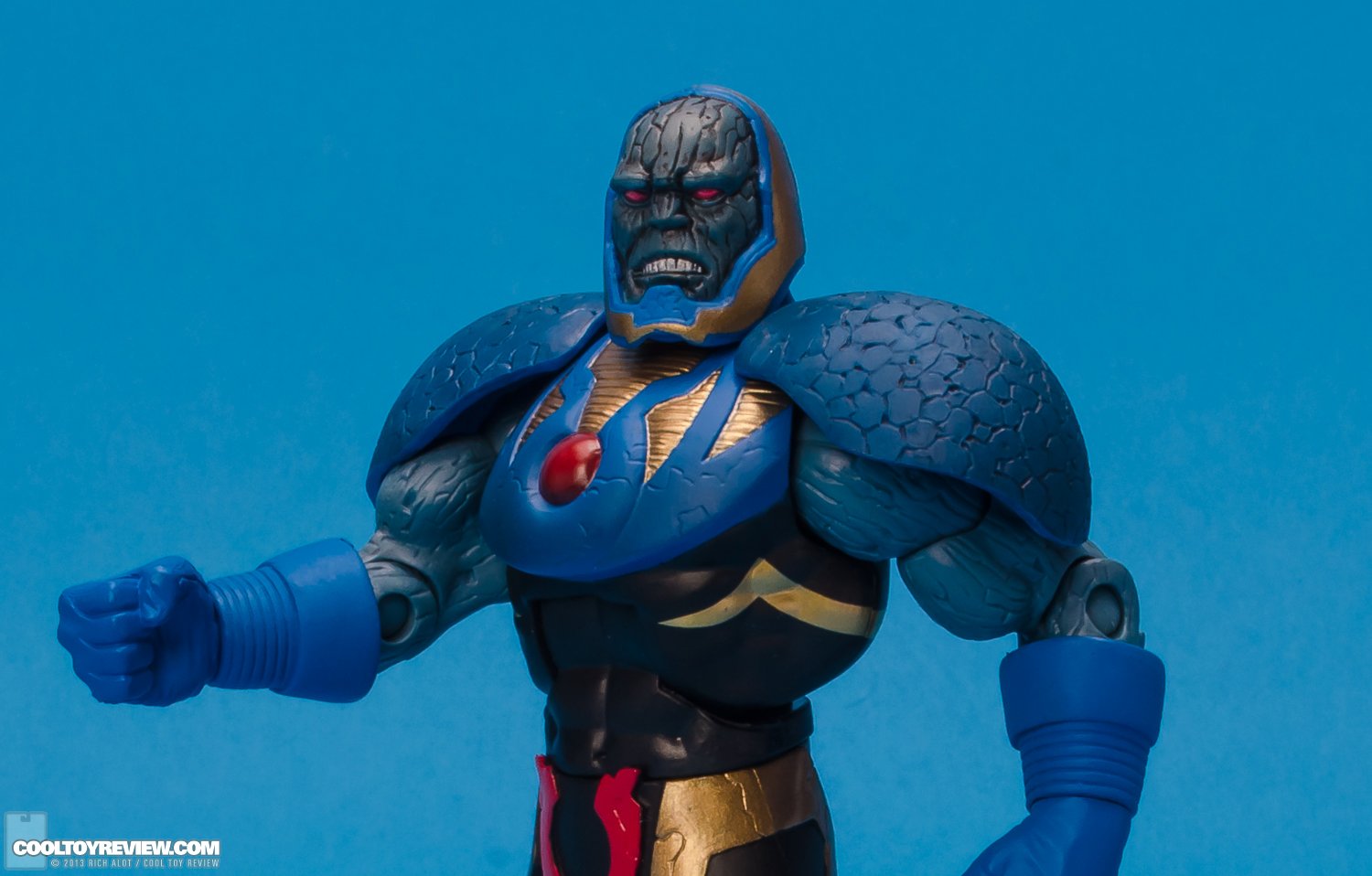 Mattel-DC-Unlimited-New-52-Darkseid-07.jpg