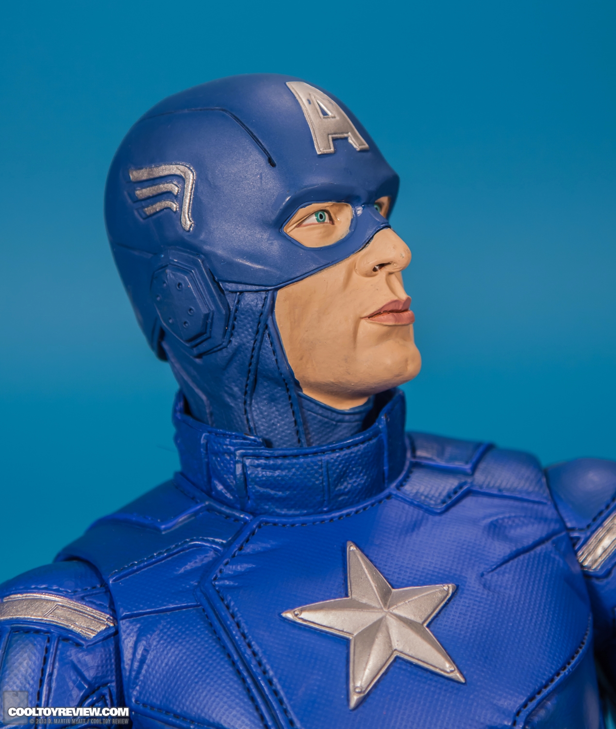 Captain_America_Avengers_NECA-006.jpg