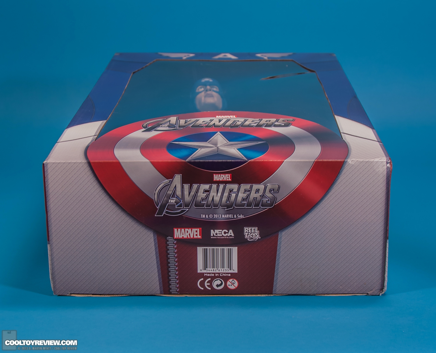 Captain_America_Avengers_NECA-022.jpg