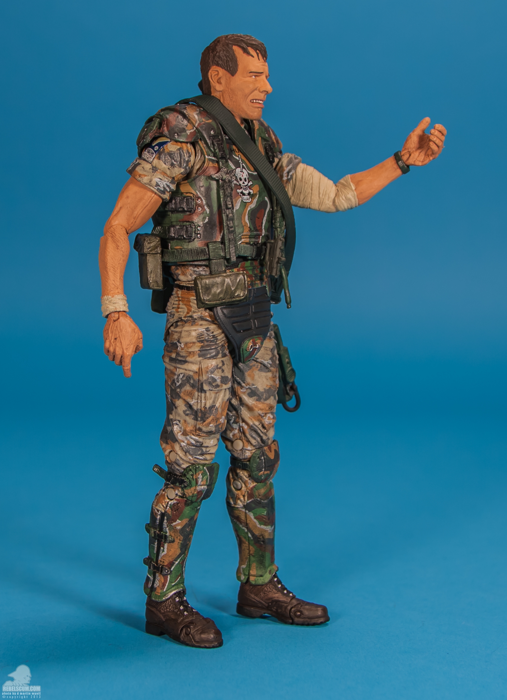 Private-William-Hudson-Aliens-NECA-002.jpg