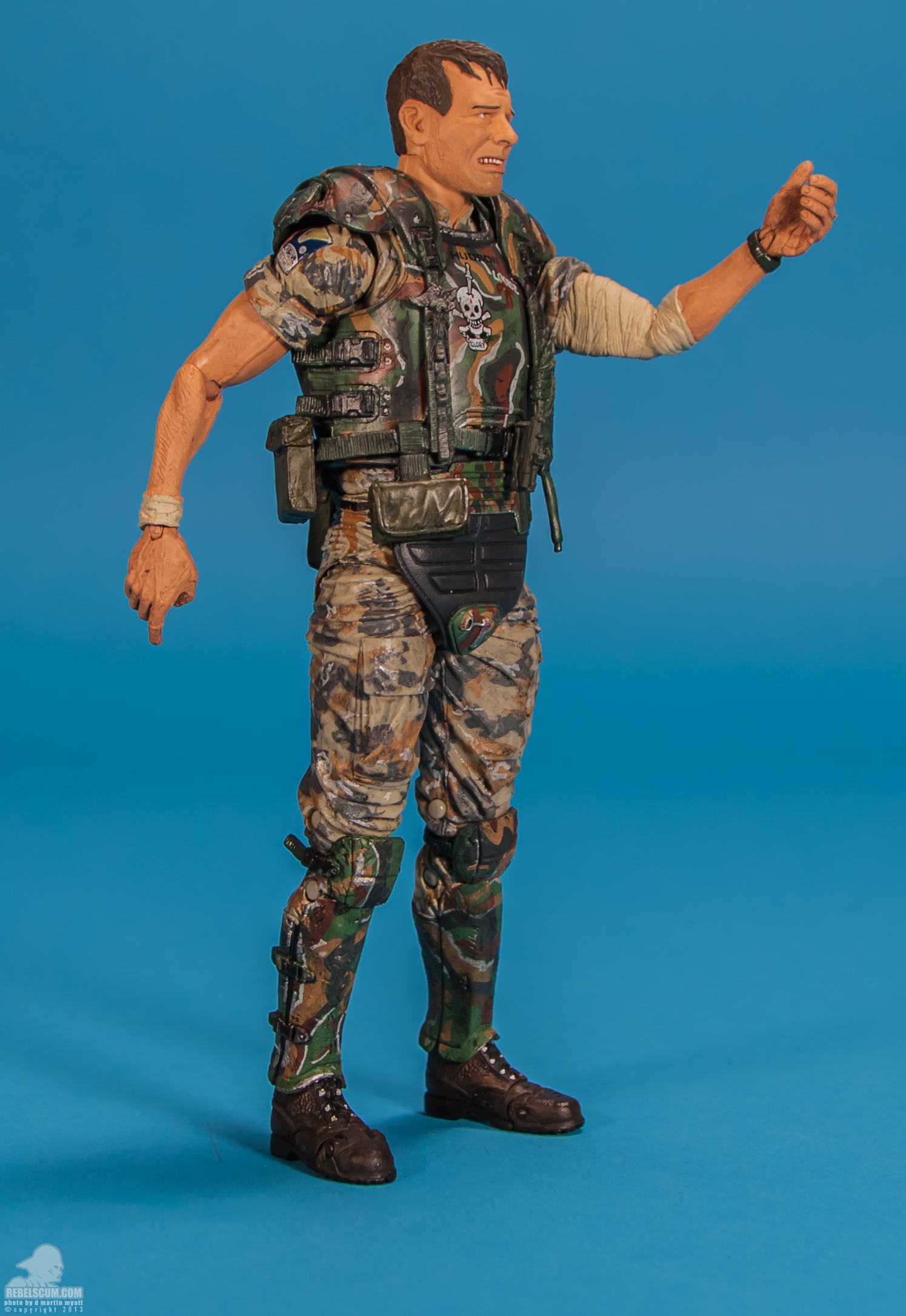 Private-William-Hudson-Aliens-NECA-006.jpg