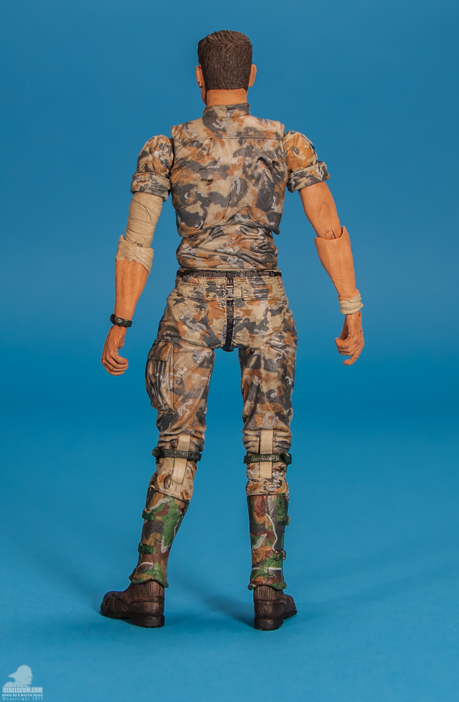 Private-William-Hudson-Aliens-NECA-012.jpg