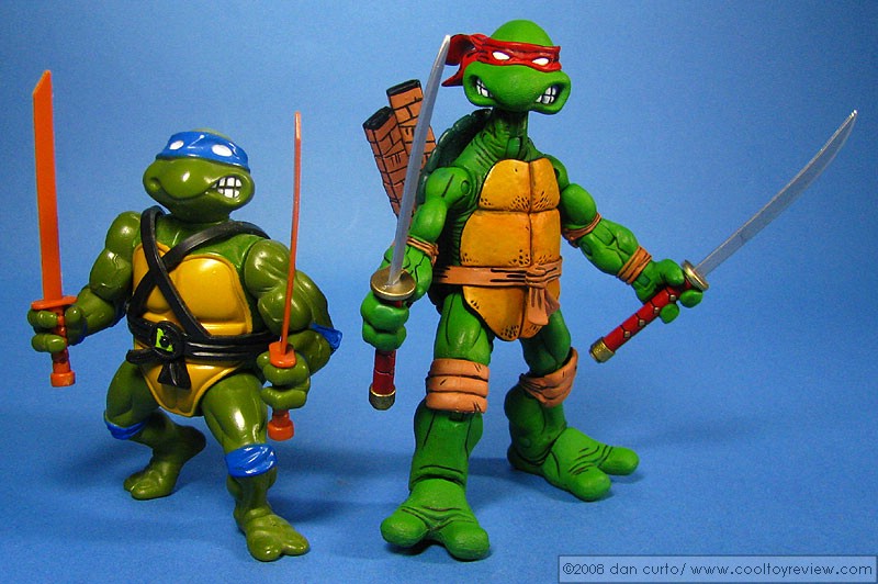 Playmates Leonardo (1988) | NECA Leonardo (2008)