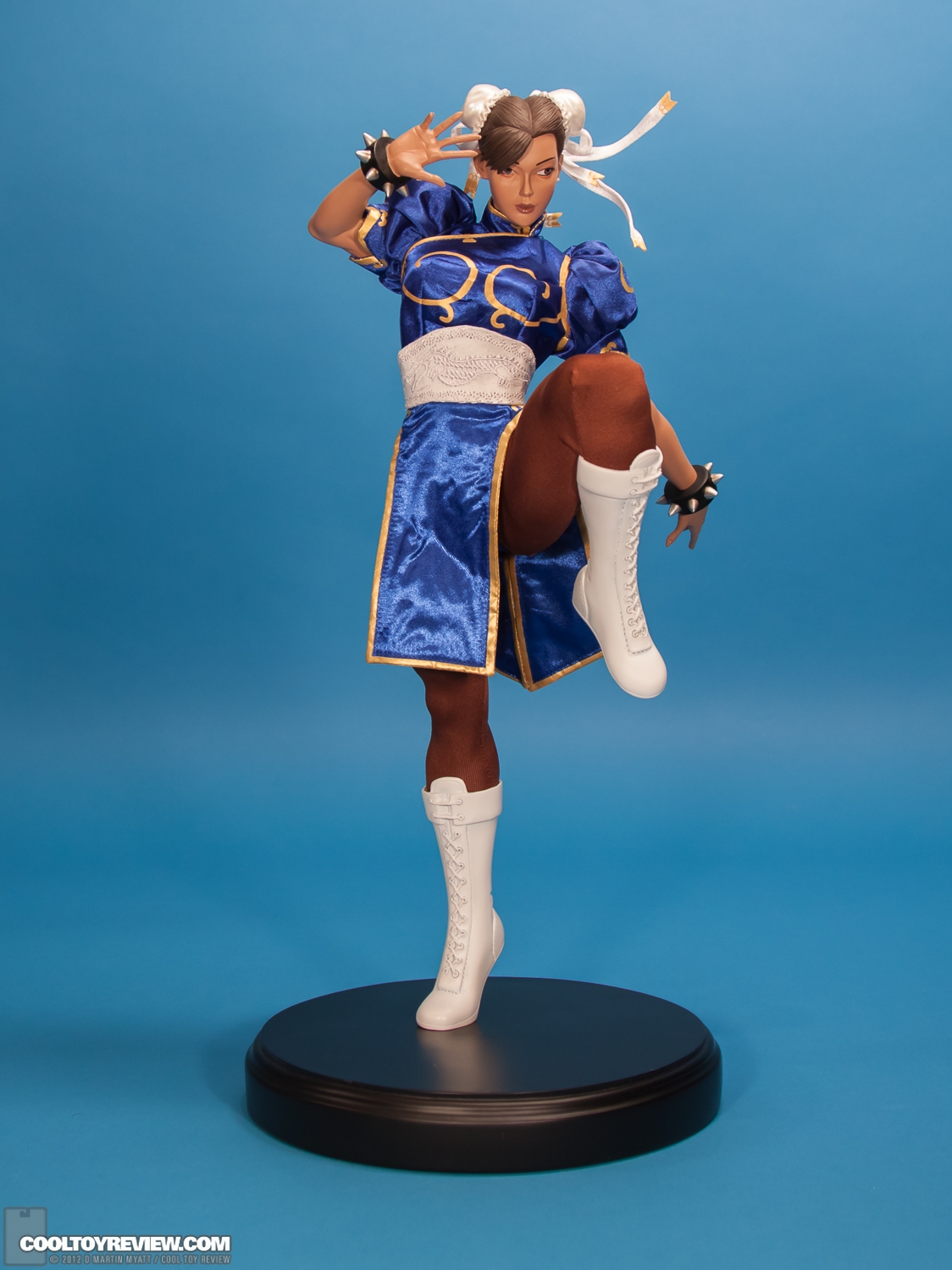 Chun_Li_Street_Fighter_Statue_Pop_Culture_Shock-01.jpg