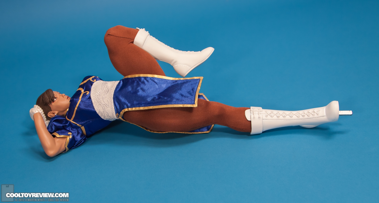 Chun_Li_Street_Fighter_Statue_Pop_Culture_Shock-09.jpg