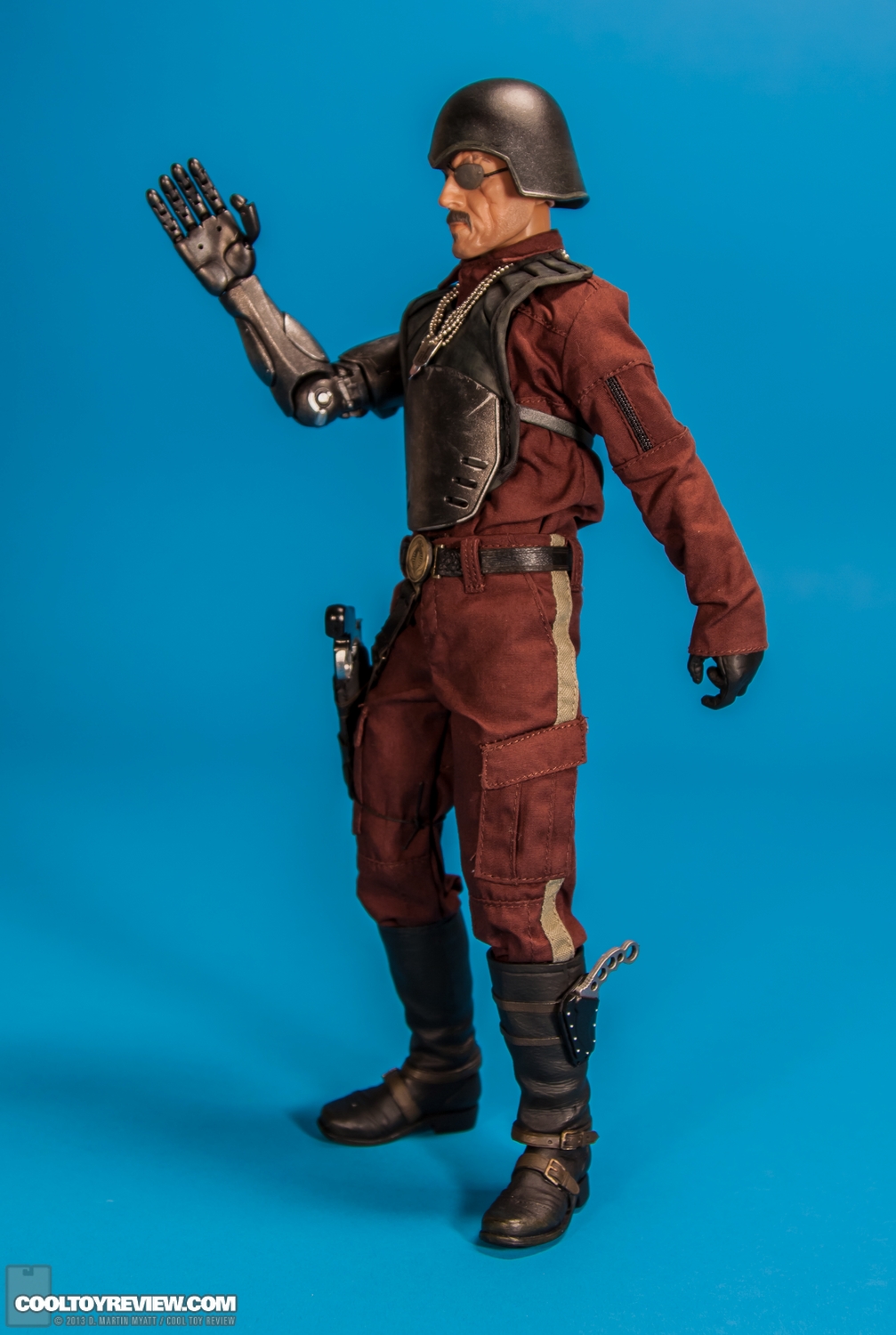 Major-Bludd-Sideshow-Collectibles-GI-Joe-Sixth-Scale-003.jpg