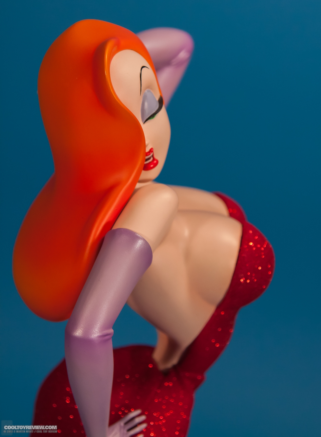 Jessica_Rabbit_Sideshow_Collectibles_Disney_Premium_Format_Figure-06.jpg