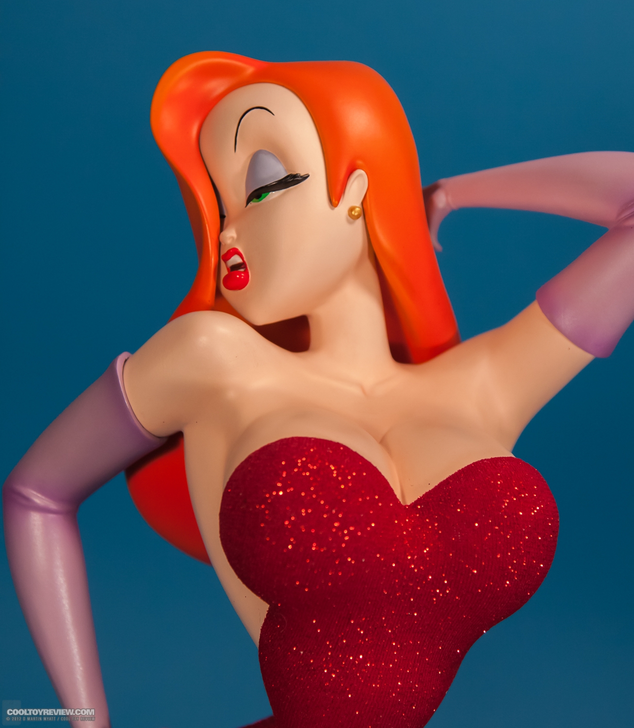 Jessica_Rabbit_Sideshow_Collectibles_Disney_Premium_Format_Figure-07.jpg