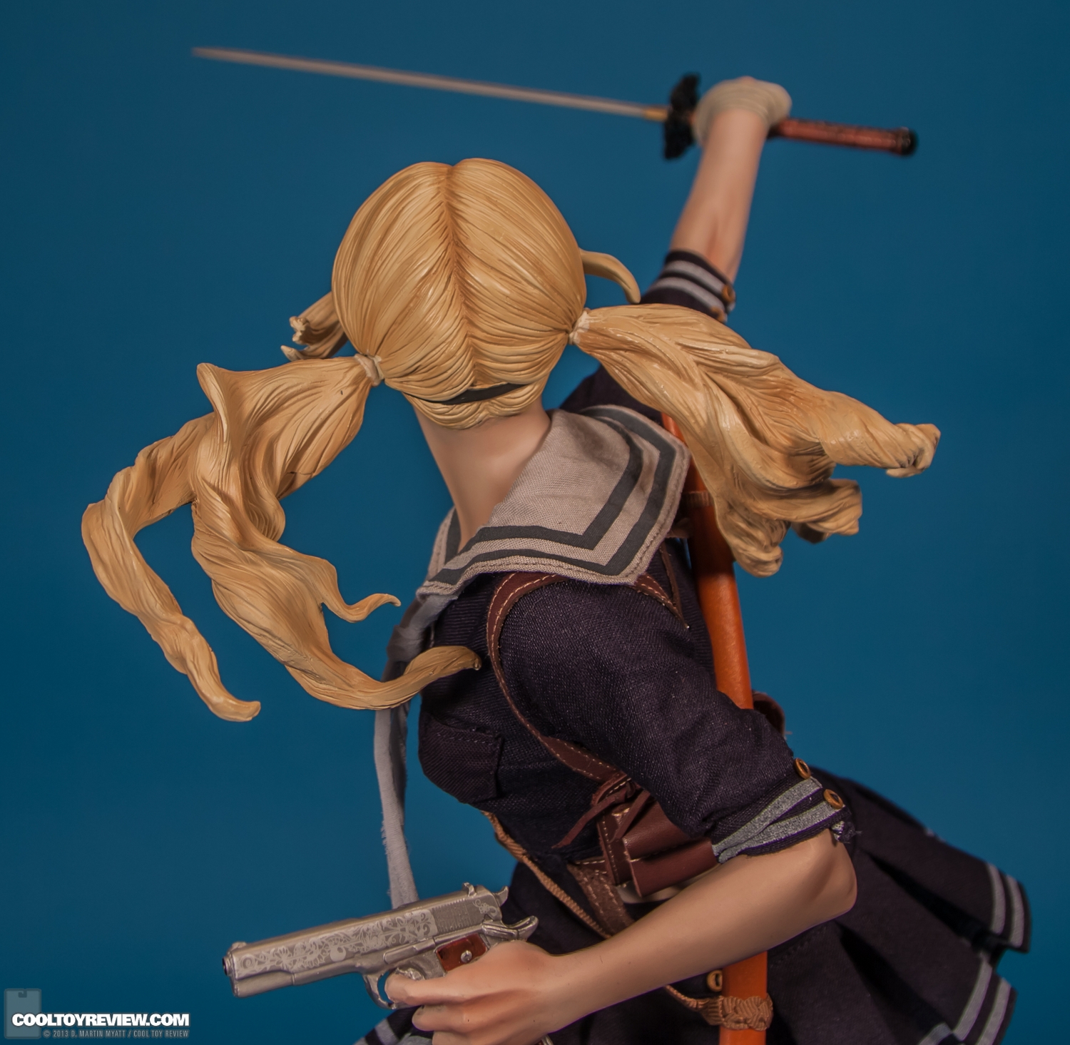 Babydoll-Sucker-Punch-Premium-Format-Figure-Sideshow-Collectibles-012.jpg