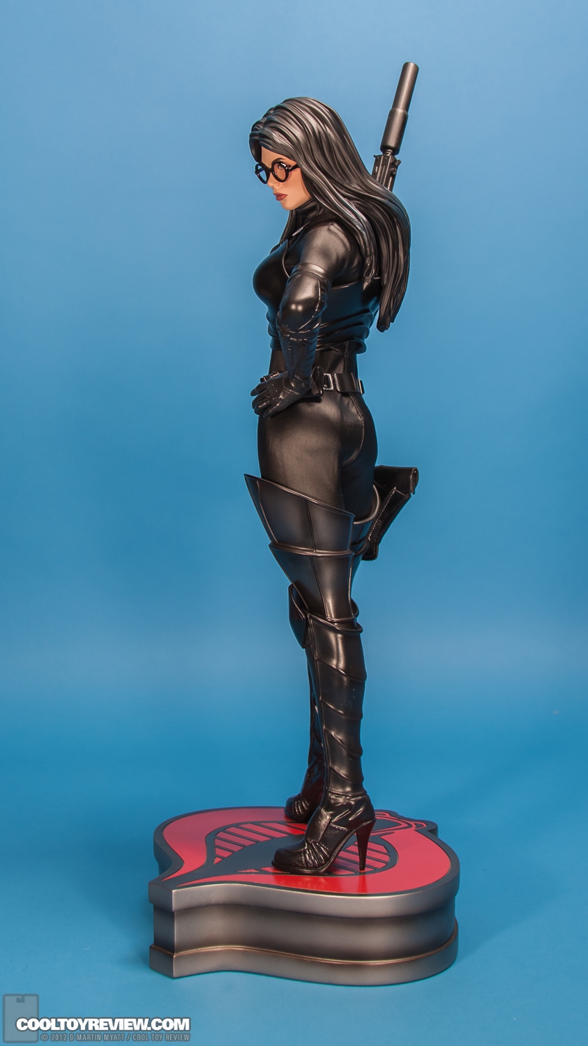 Baroness_Premium_Format_Figure_Cobra_GI_Joe_Sideshow_Collectibles-03.jpg