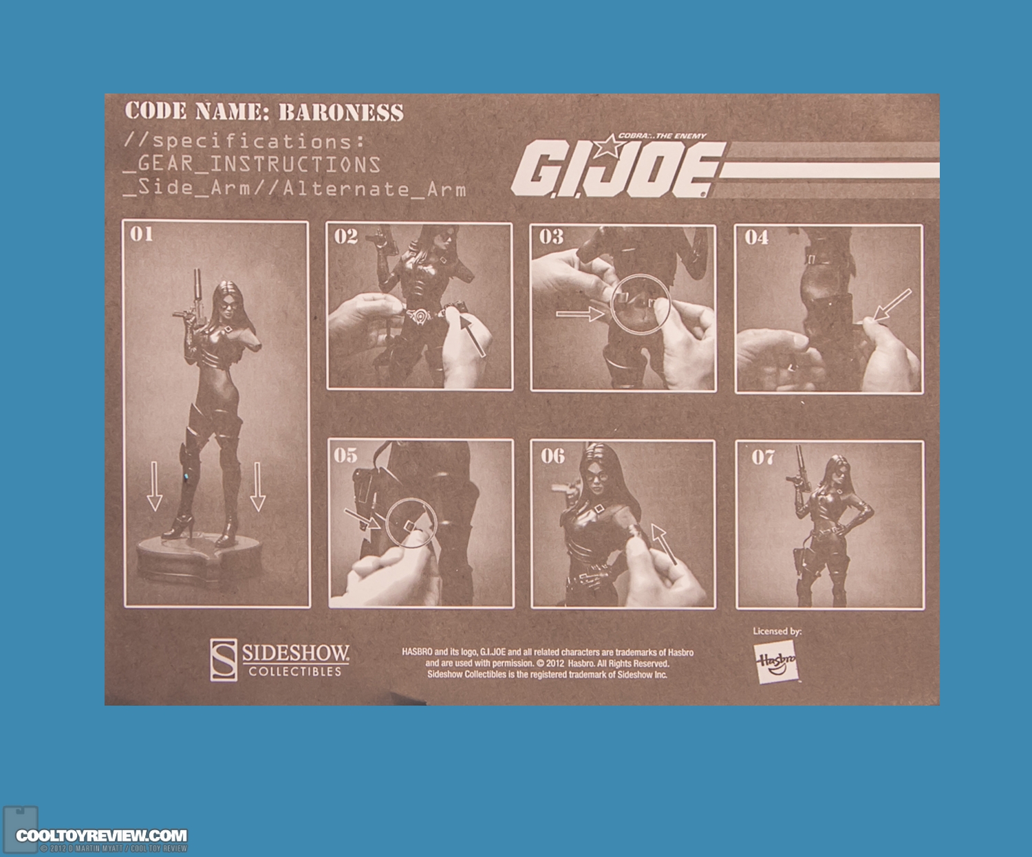 Baroness_Premium_Format_Figure_Cobra_GI_Joe_Sideshow_Collectibles-19.jpg