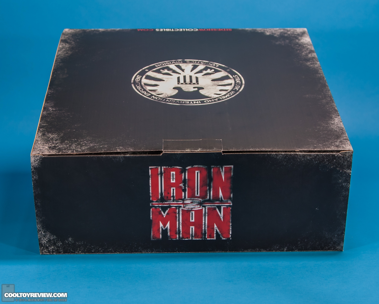 Black_Widow_Premium_Format_Figure_Iron_Man_2_Sideshow_Collectibles-25.jpg