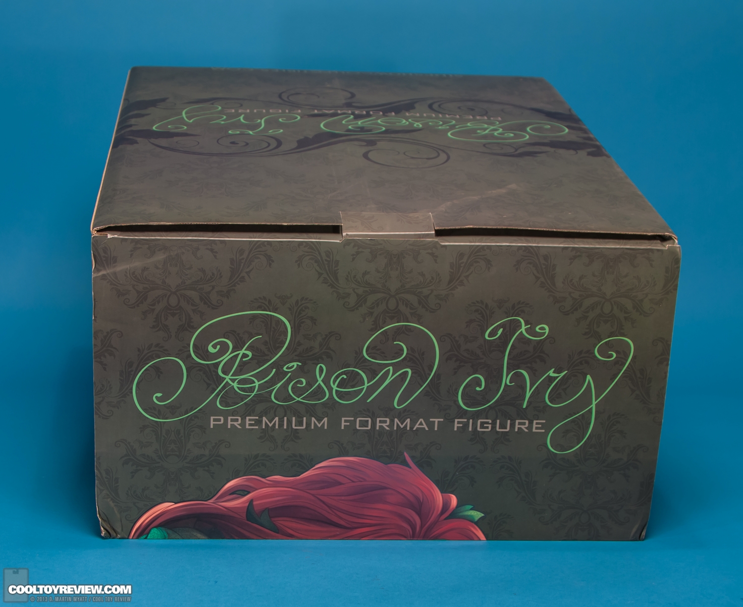 Poison_Ivy_Premium_Format_Figure_DC_Sideshow_Collectibles-028.jpg