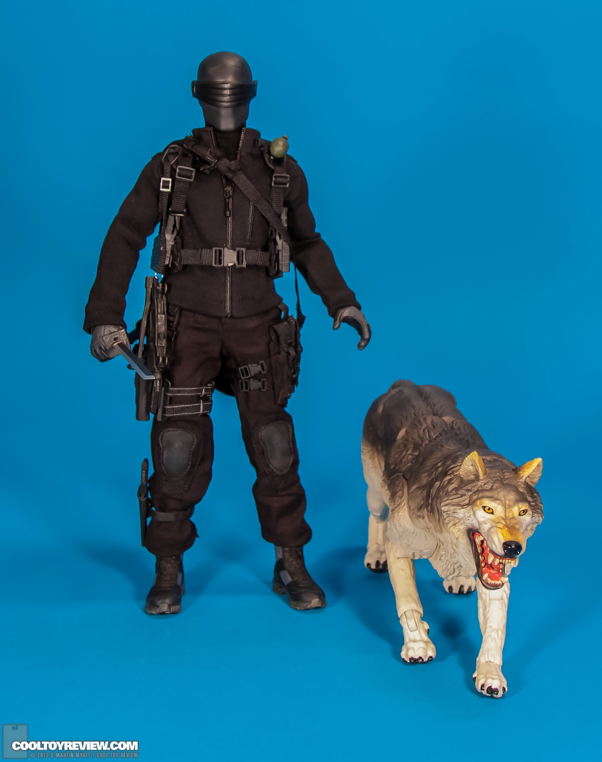 Snake_Eyes_GI_Joe_Sideshow_Collectibles-39.jpg