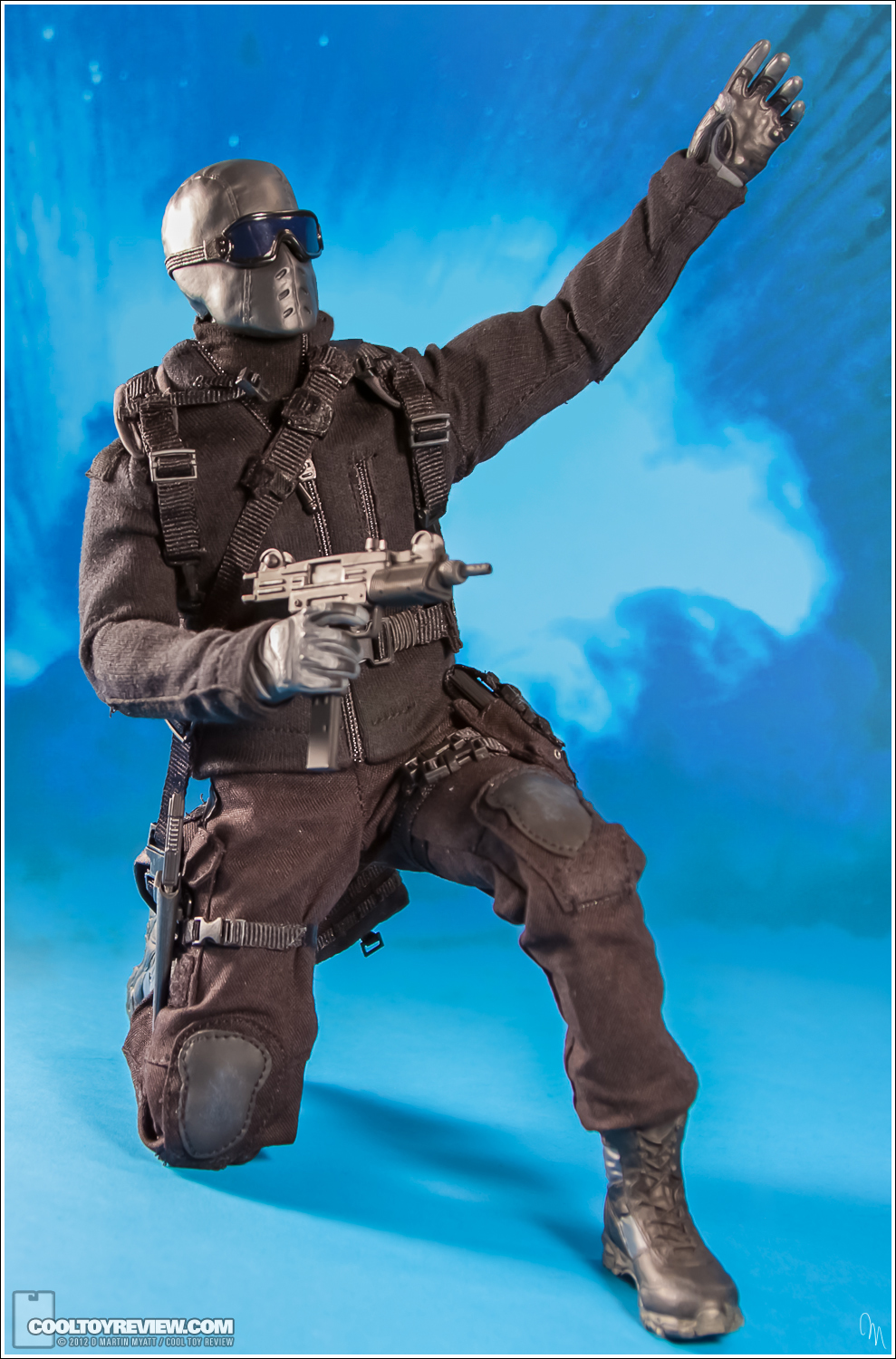 Snake_Eyes_GI_Joe_Sideshow_Collectibles-43.jpg