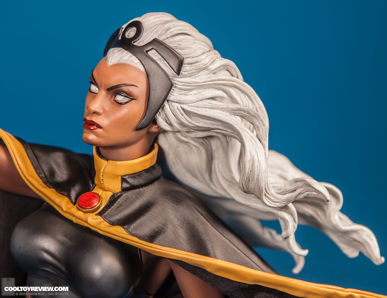 Storm_X-Men_Premium_Format_Figure_Sideshow_Collectibles-15.jpg