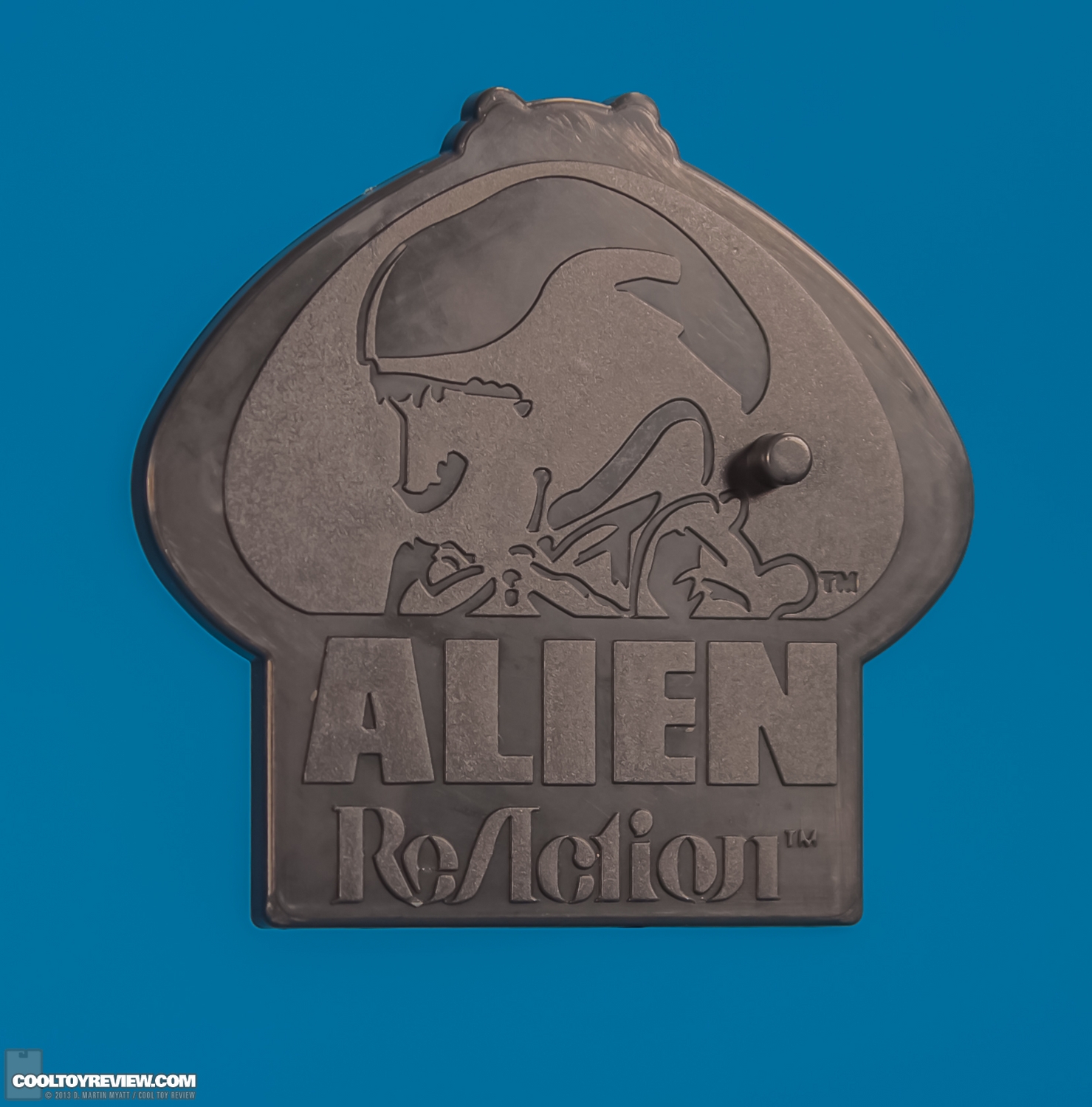 Alien_Giveaway_Reaction_Figure_Stand_2013_SDCC_Exclusive_Super7-002.jpg