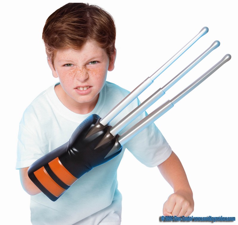 Wolverine Electronic Battle Claw (lifestyle).jpg