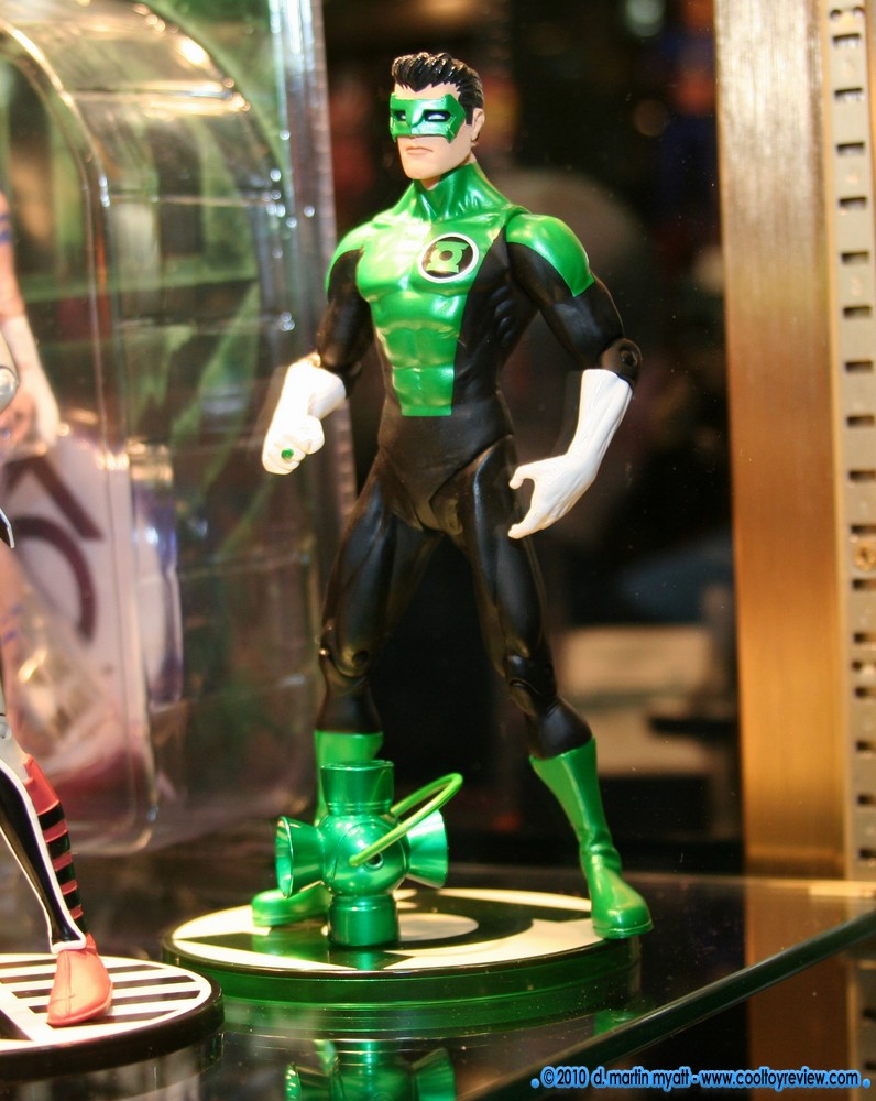 Toy-Fair-2010-DC-Direct_017.JPG