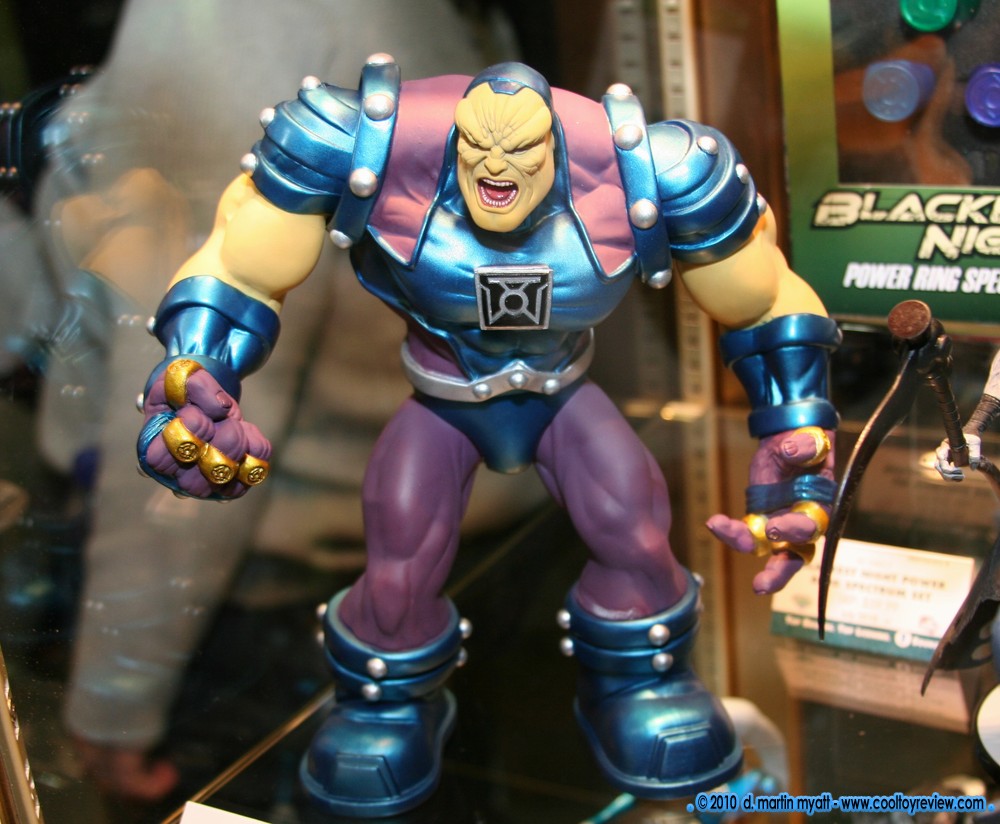 Toy-Fair-2010-DC-Direct_020.JPG