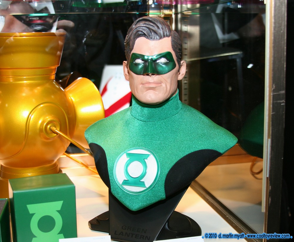 Toy-Fair-2010-DC-Direct_042.JPG