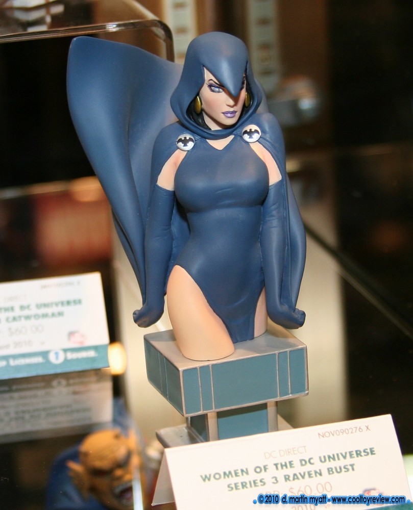 Toy-Fair-2010-DC-Direct_059.JPG