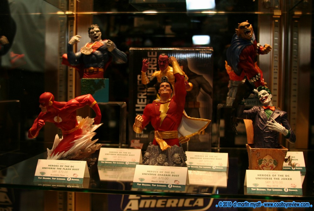 Toy-Fair-2010-DC-Direct_067.JPG