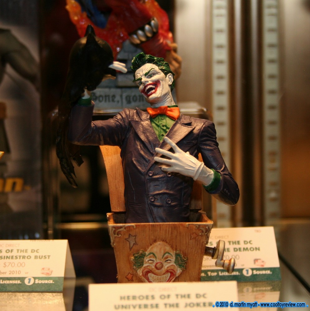 Toy-Fair-2010-DC-Direct_070.JPG