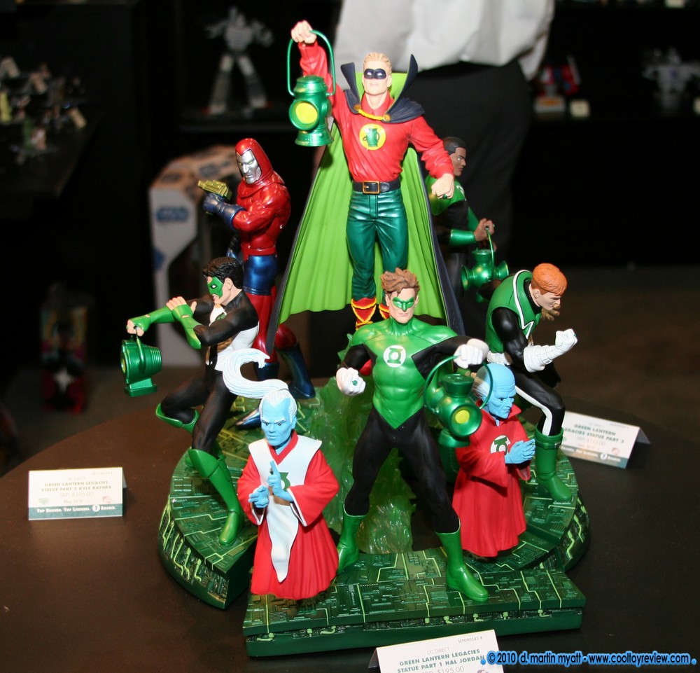 Toy-Fair-2010-DC-Direct_090.JPG