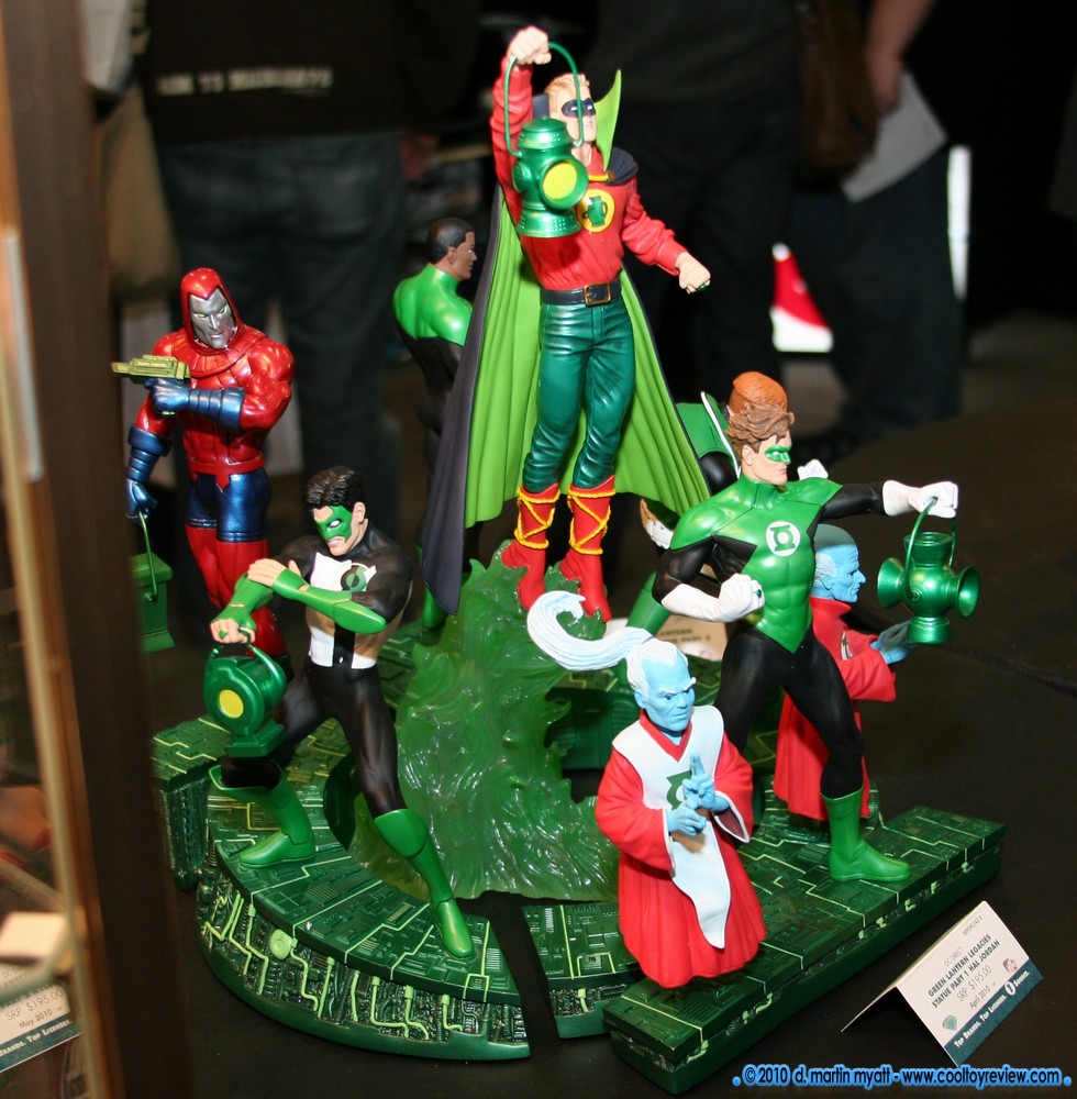 Toy-Fair-2010-DC-Direct_091.JPG