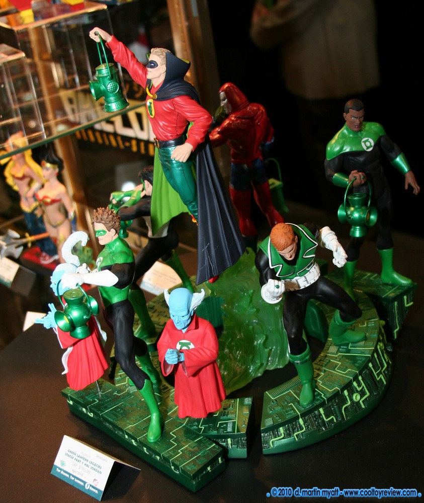 Toy-Fair-2010-DC-Direct_092.JPG