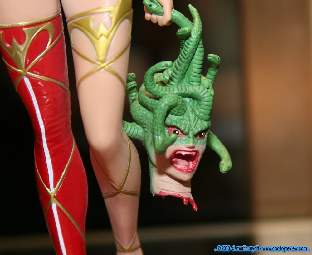 Toy-Fair-2010-DC-Direct_111.JPG