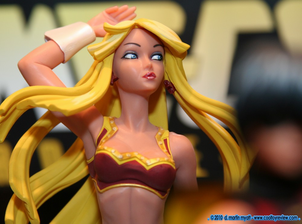 Toy-Fair-2010-DC-Direct_112.JPG