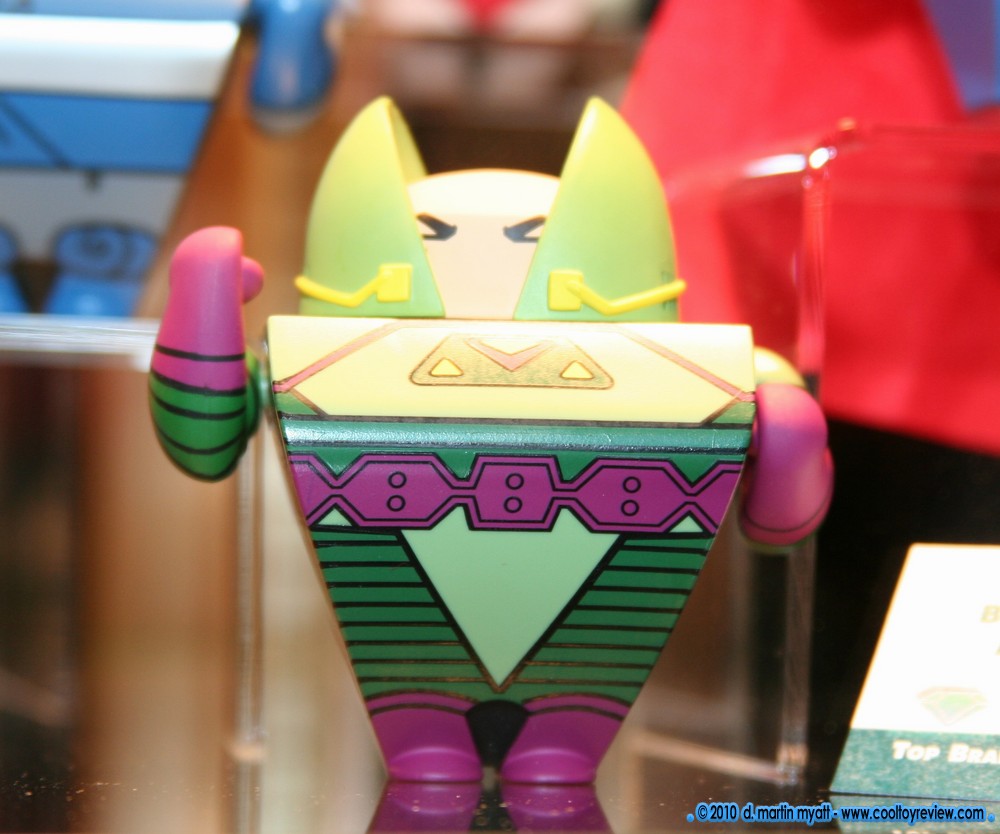 Toy-Fair-2010-DC-Direct_127.JPG