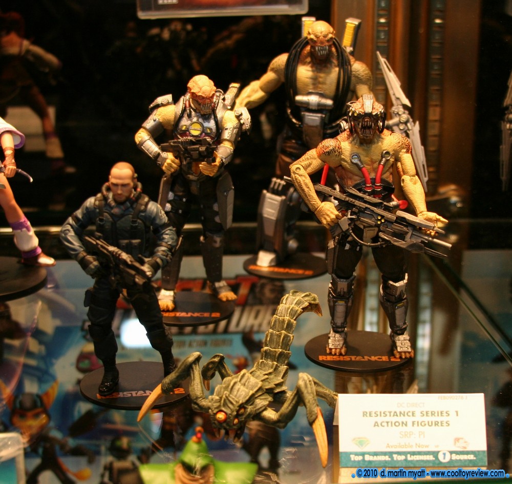 Toy-Fair-2010-DC-Direct_144.JPG