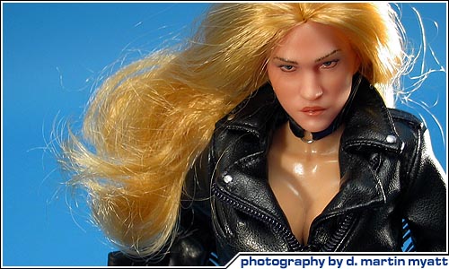 COOL TOY REVIEW: Triad Toys Dark Horse Barb Wire 1/6 Scale Figure