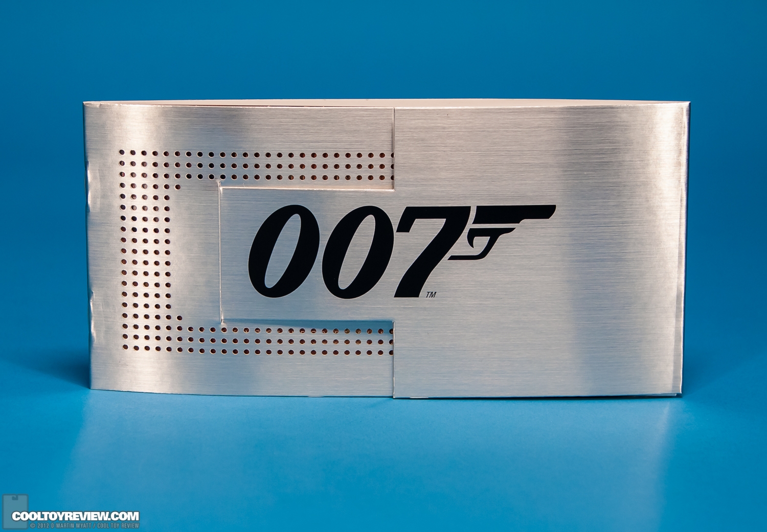 Golden_Eye_James_Bond_007_Factory_Entertainment-19.jpg