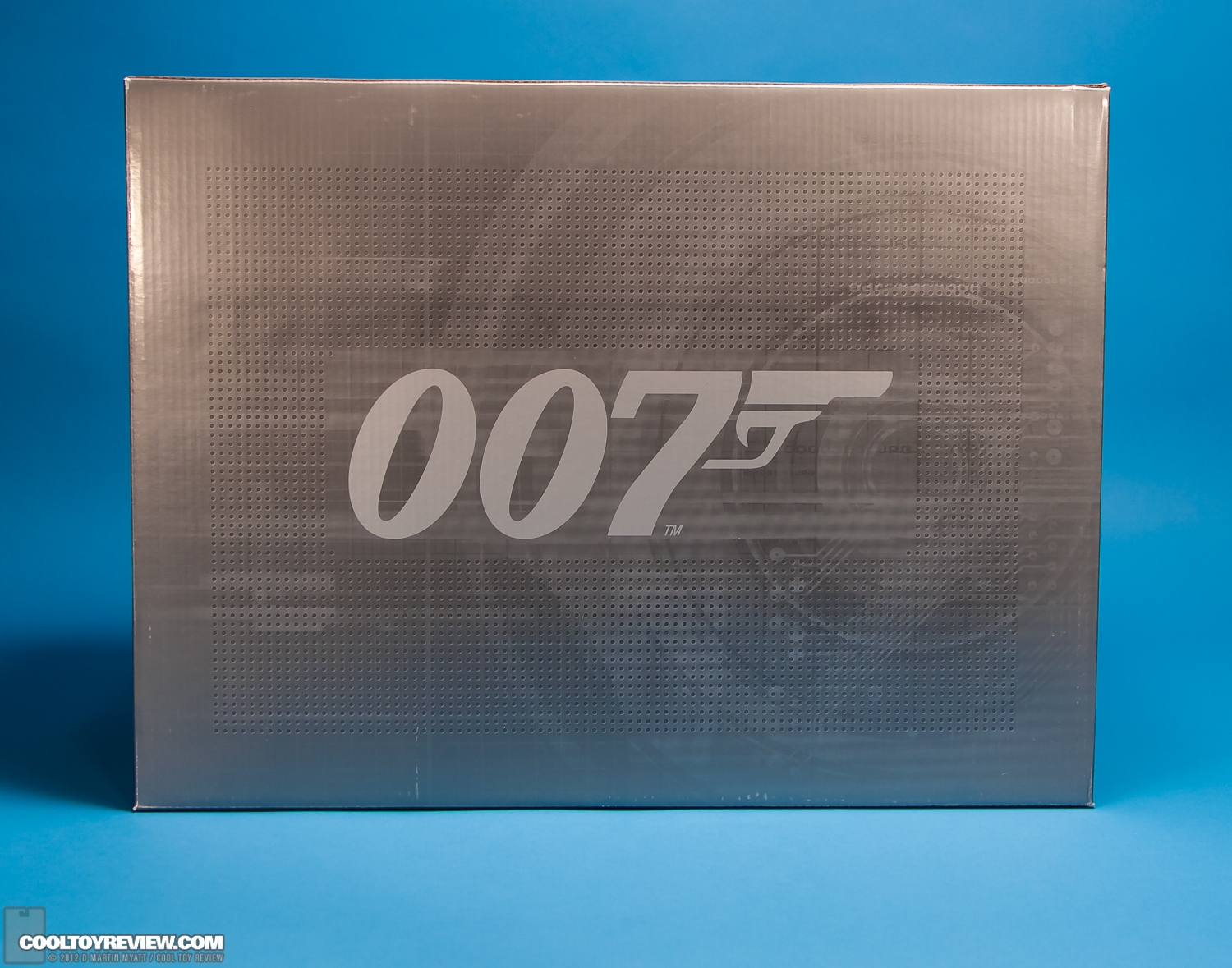 Golden_Eye_James_Bond_007_Factory_Entertainment-30.jpg