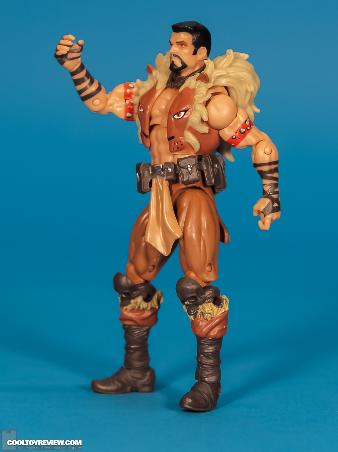 Marvel_Universe_Kraven_The_Hunter_Hasbro-07.jpg