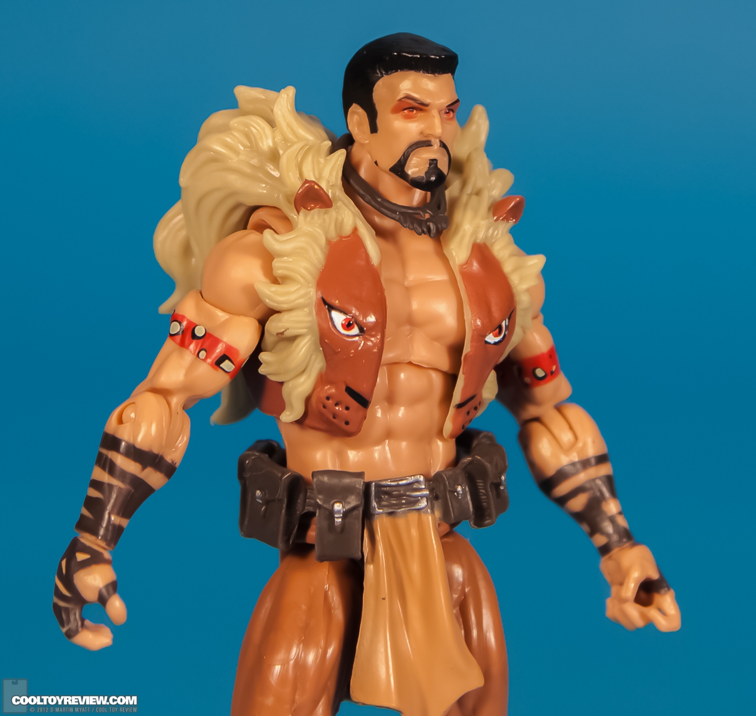 Marvel_Universe_Kraven_The_Hunter_Hasbro-10.jpg