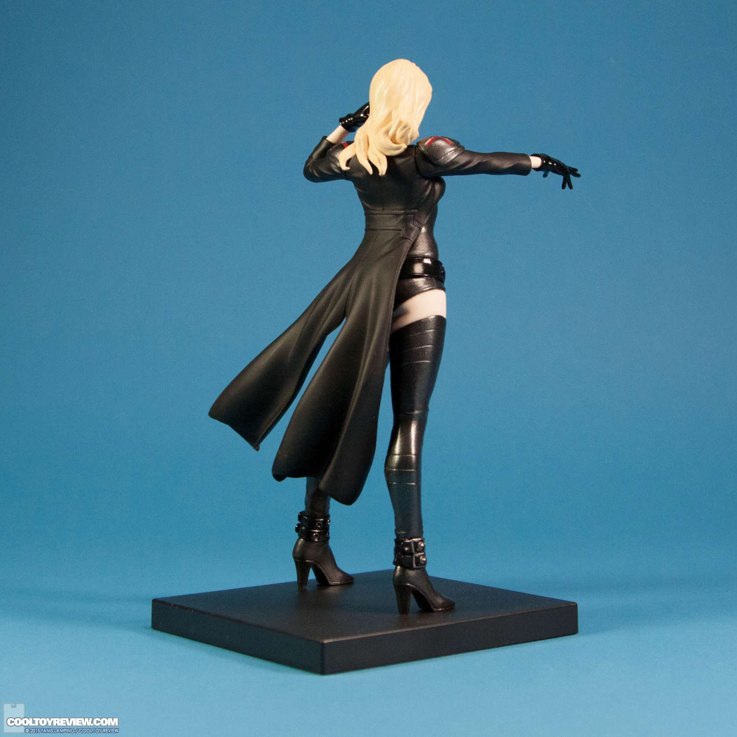 emma-frost-marvel-now-uncanny-x-men-artfx-plus-statue-kotobukiya-003.jpg
