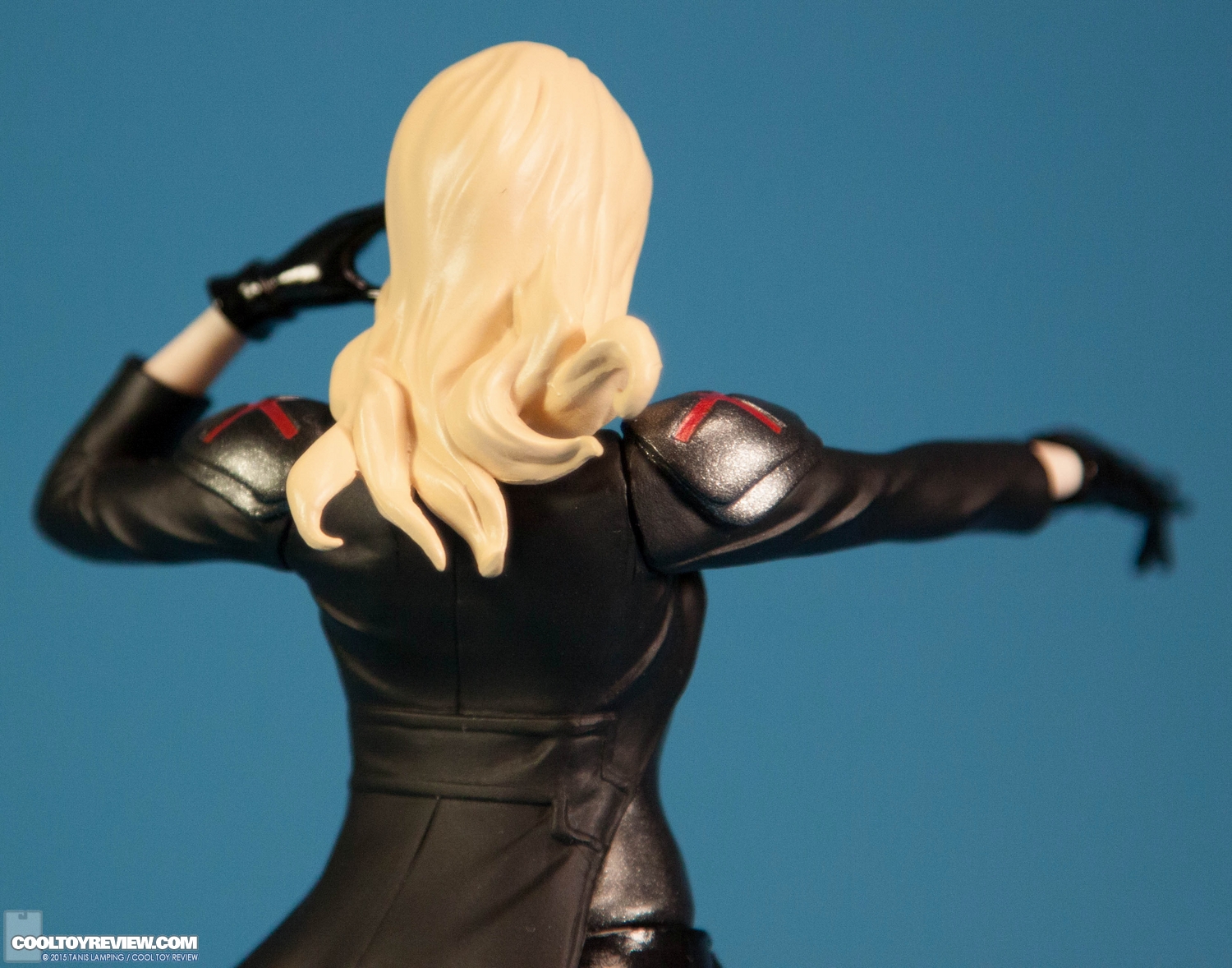 emma-frost-marvel-now-uncanny-x-men-artfx-plus-statue-kotobukiya-011.jpg