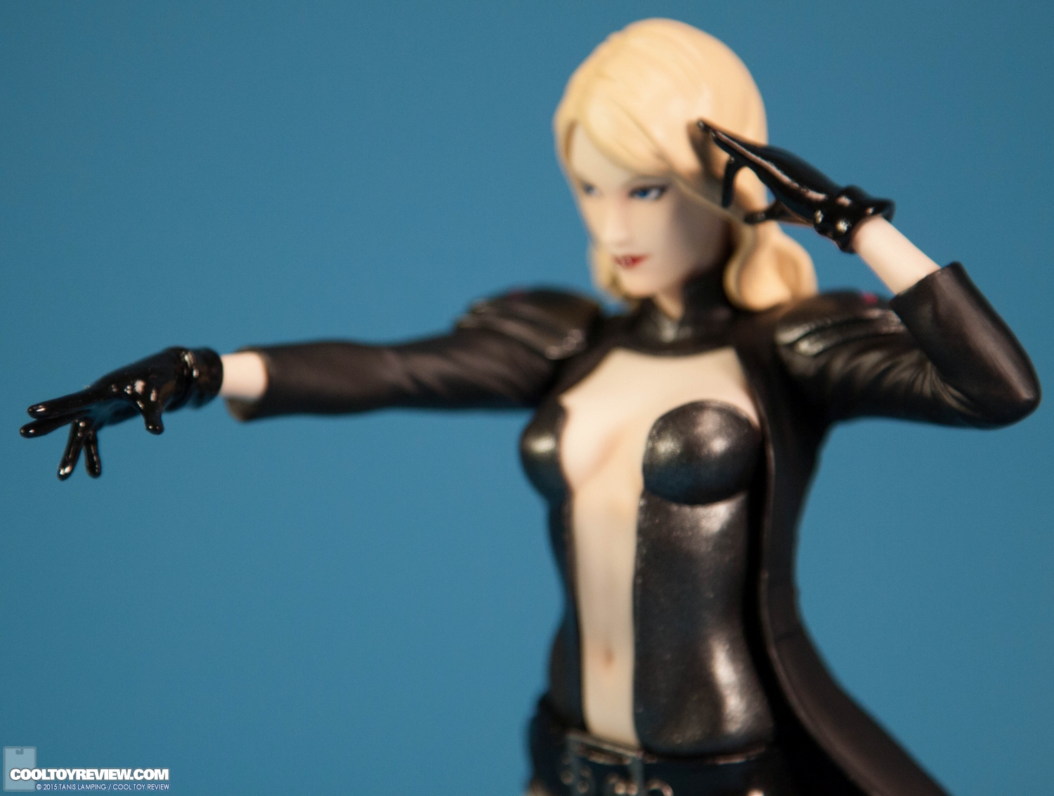 emma-frost-marvel-now-uncanny-x-men-artfx-plus-statue-kotobukiya-016.jpg