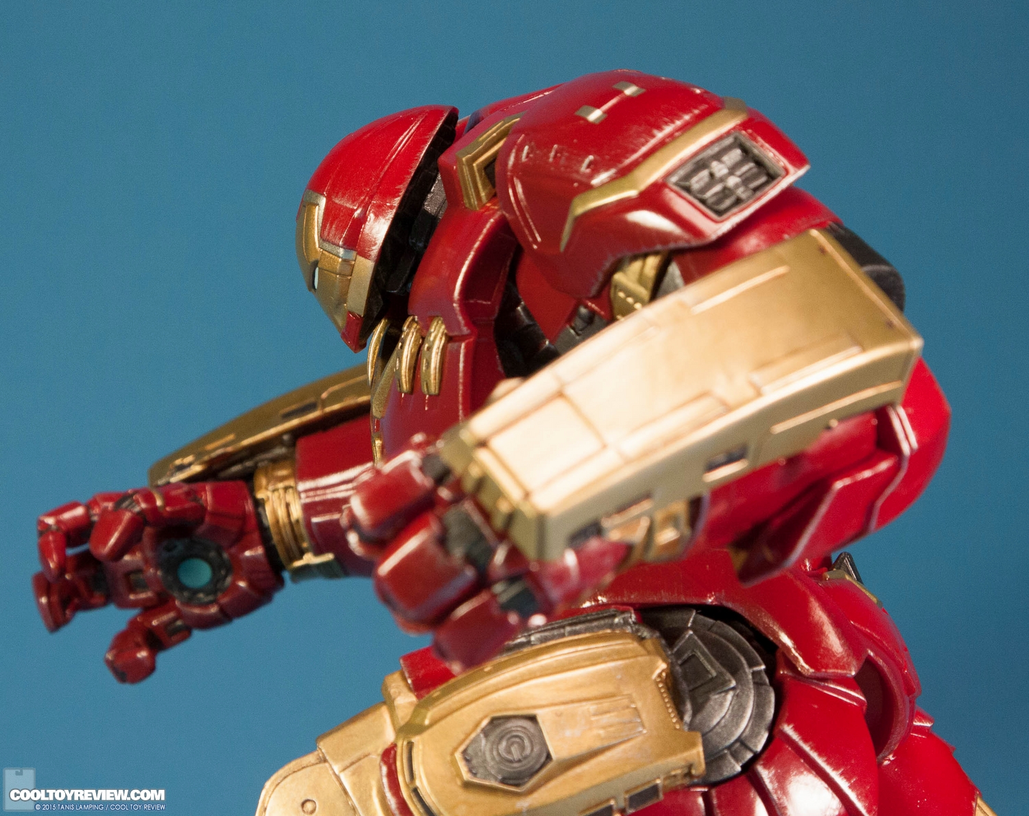 kotobukiya-avengers-age-of-ultron-hulkbuster-artfx-plus-statue-007.jpg