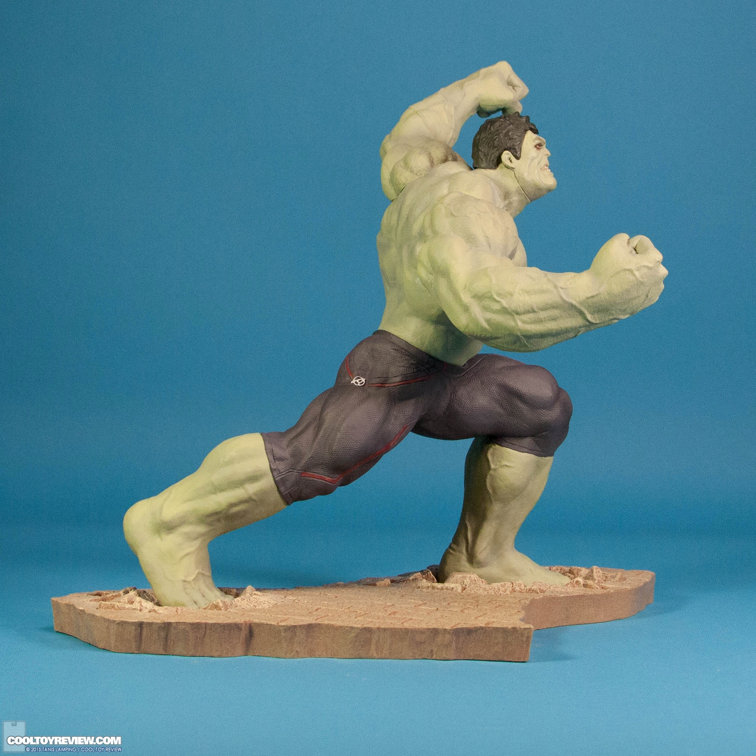 kotobukiya-avengers-age-of-ultron-rampaging-hulk-artfx-plus-statue-entertainment-earth-exclusive-002.jpg
