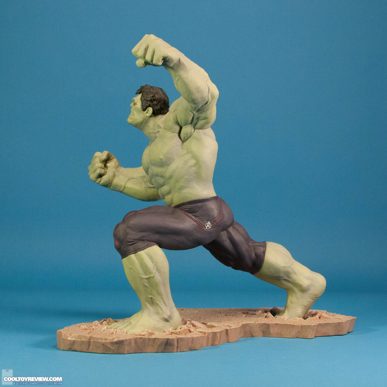 kotobukiya-avengers-age-of-ultron-rampaging-hulk-artfx-plus-statue-entertainment-earth-exclusive-003.jpg