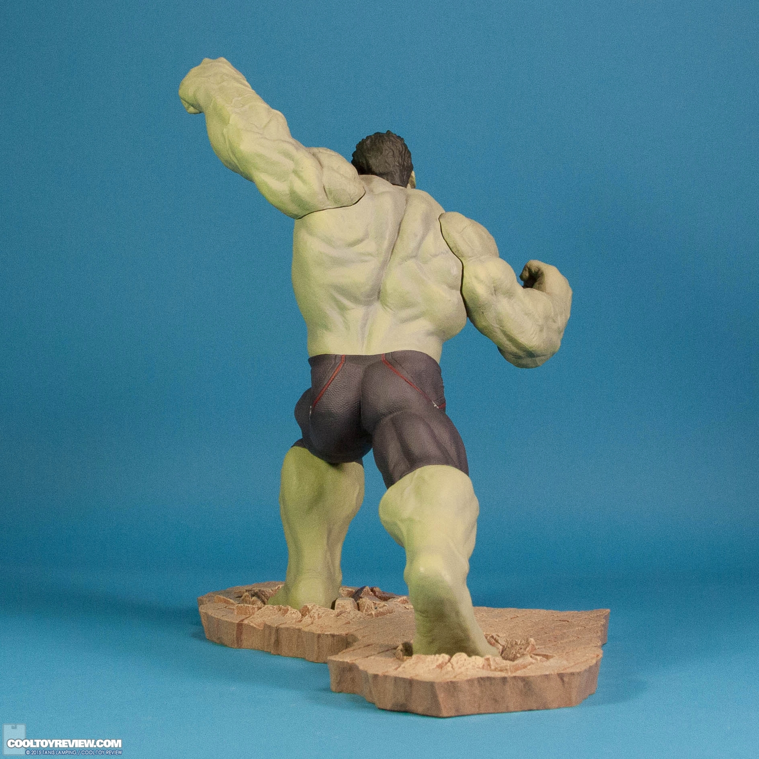 kotobukiya-avengers-age-of-ultron-rampaging-hulk-artfx-plus-statue-entertainment-earth-exclusive-004.jpg