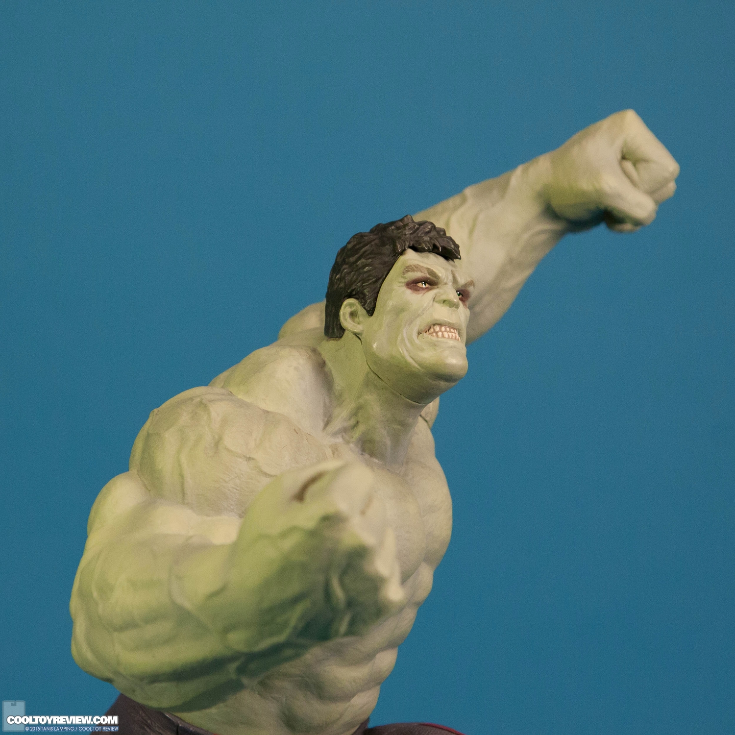 kotobukiya-avengers-age-of-ultron-rampaging-hulk-artfx-plus-statue-entertainment-earth-exclusive-006.jpg